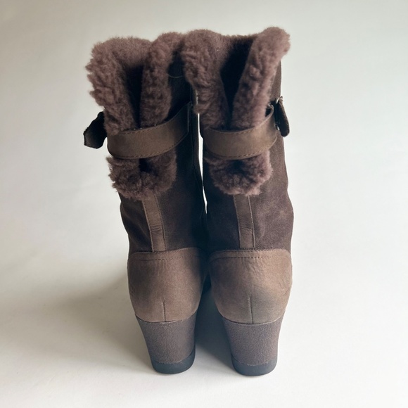UGG Chocolate Brown Suede Genuine Leather Sheepskin Lining Mid Calf Boots size 8 - Picture 9 of 16